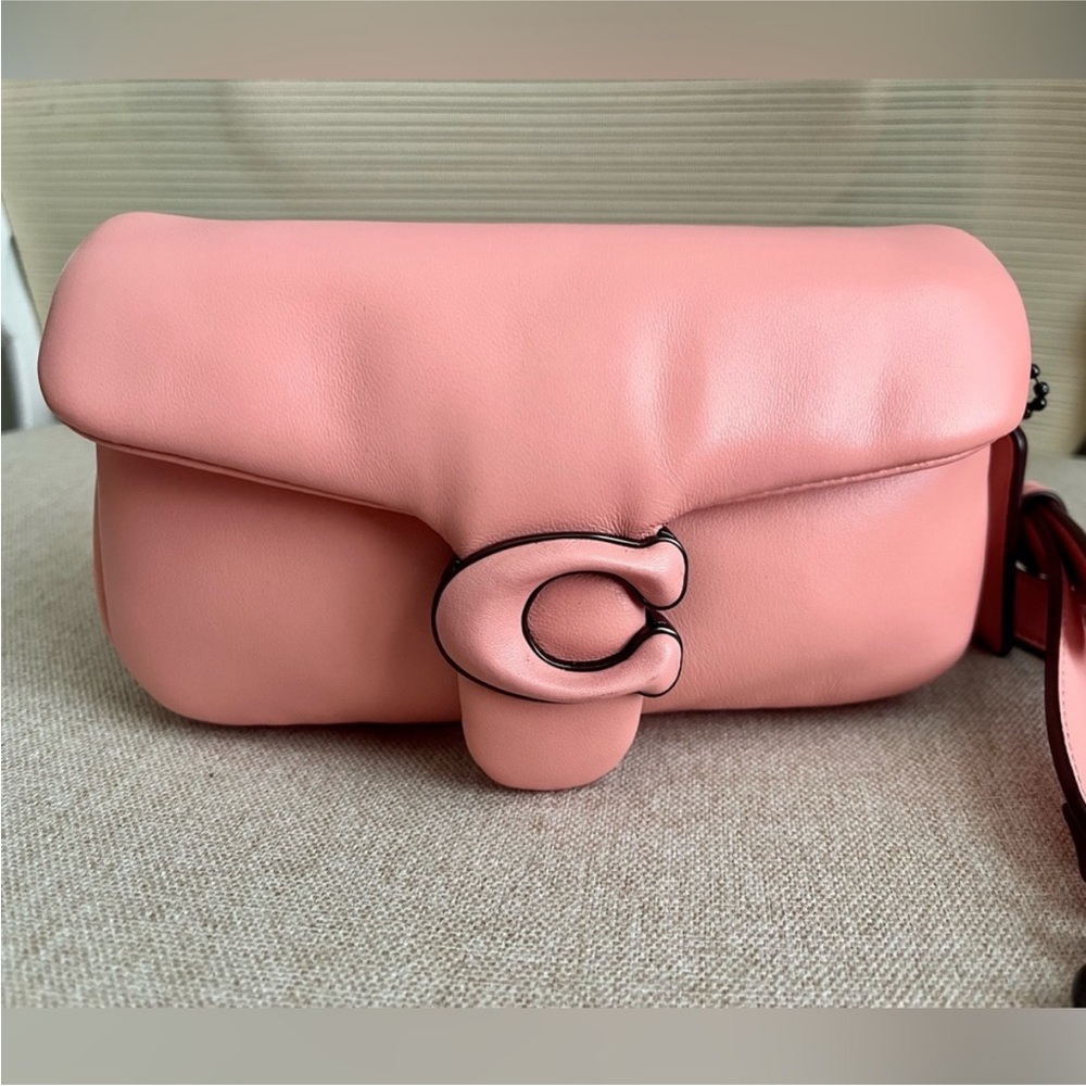 Coach Pillow Tabby 18 Candy Pink